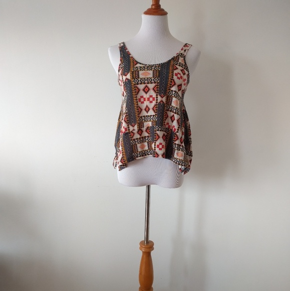 ❎ *Sold* Aztec Geometric Pattern Tank - Picture 2 of 6